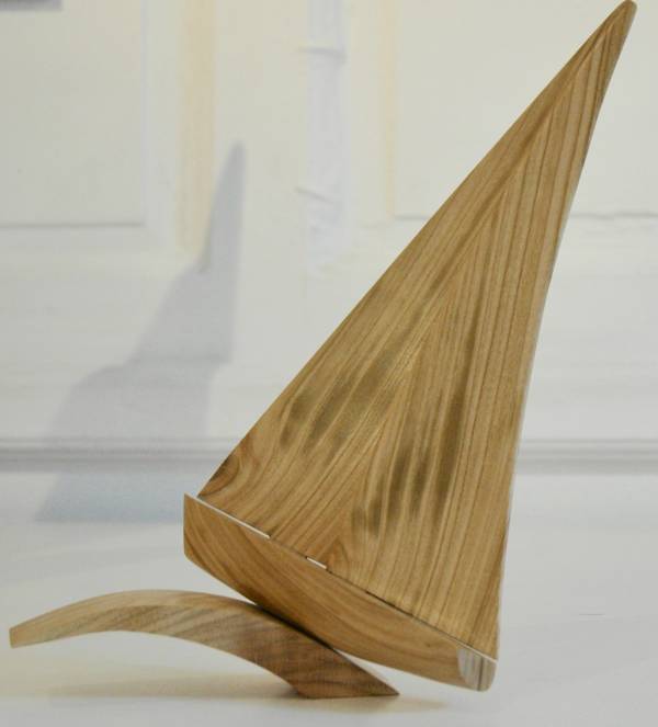 - a Sculpture by Kevin Longstaff, measuring 30 x 20 cm (H x W) £95